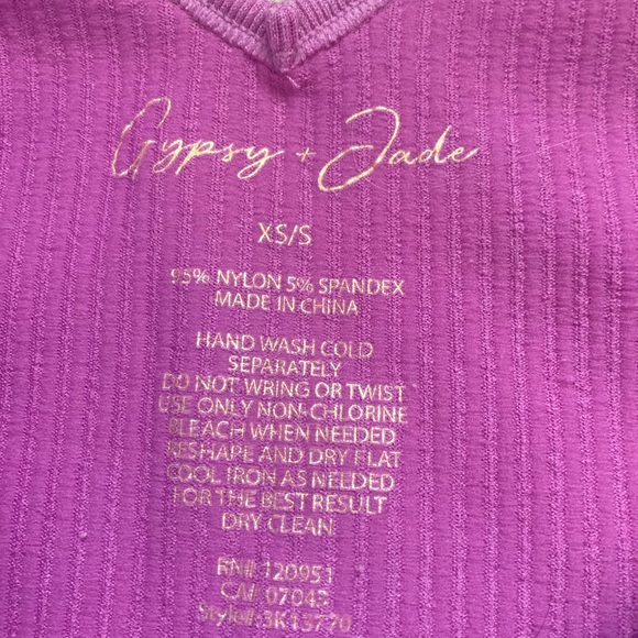 Pink Ribbed Fitted Tank Top - Picture 2 of 2